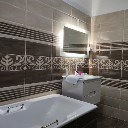 Luna Aparthotel
